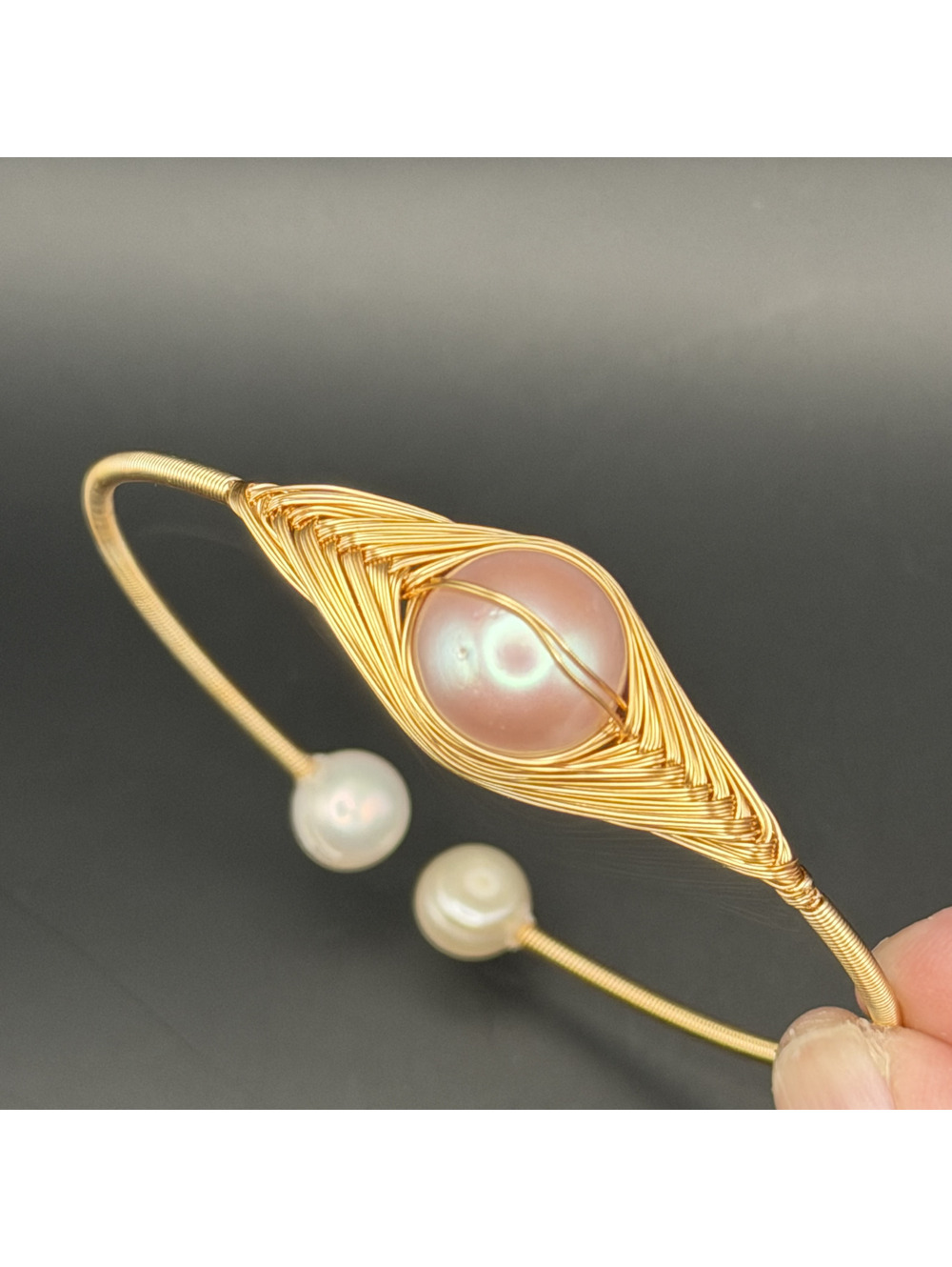 candy+clover elite freshwater baroque pearl gold tone wire wrap bangle bracelet